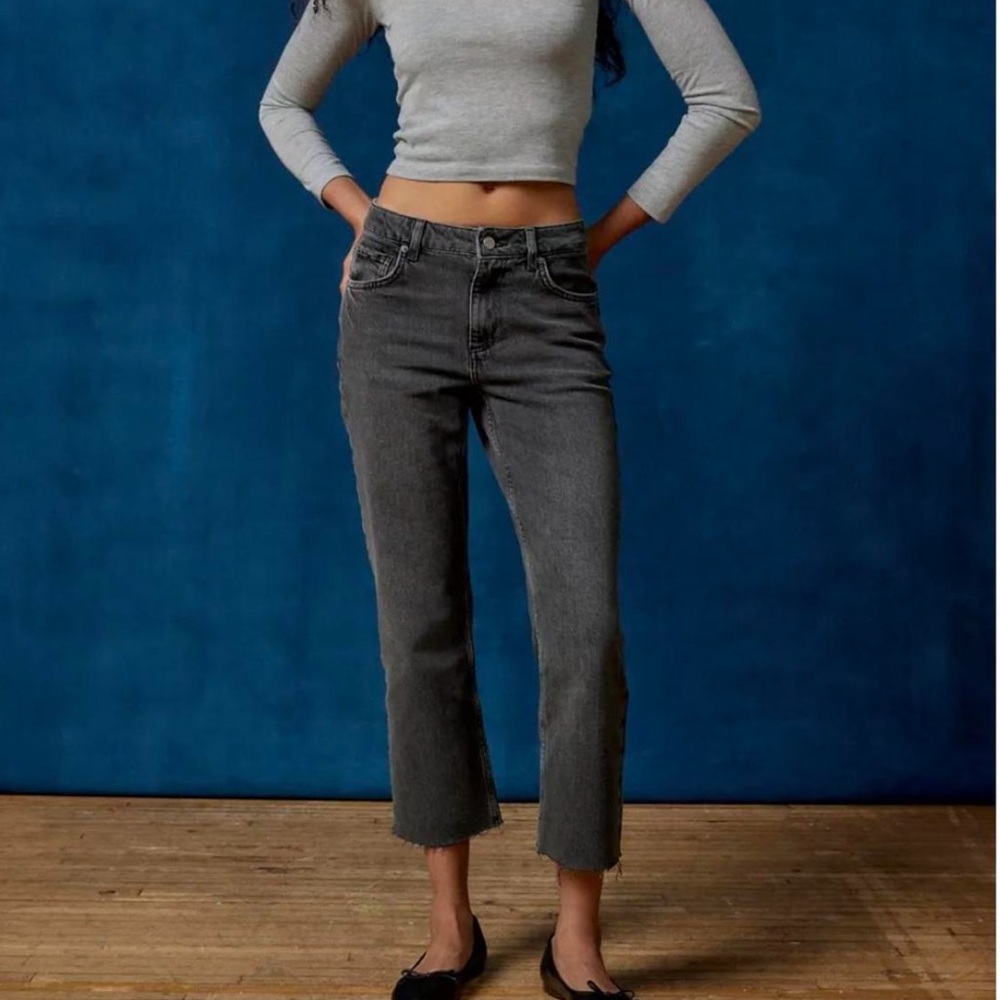 Urban Outfitters Black cropped cowboy jeans